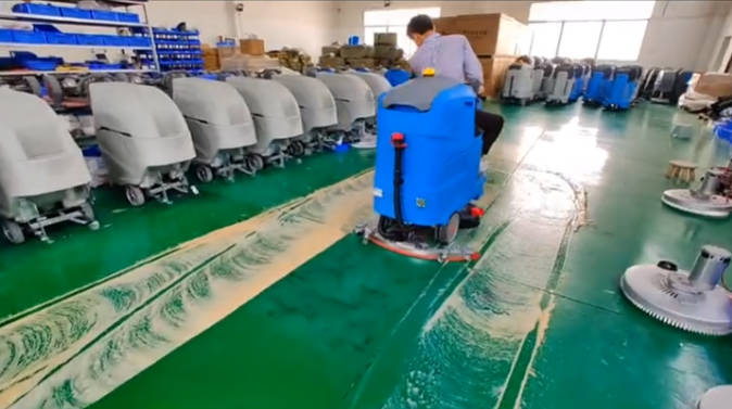 揭阳2023年还在用人工的物业保洁不妨试试洗地机吧
